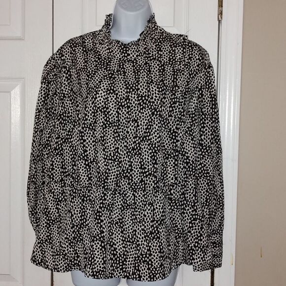 Who What Wear Plus Size  Long Sleeve Asymmetric Button peplum Blouse Sz 16 - Picture 1 of 8